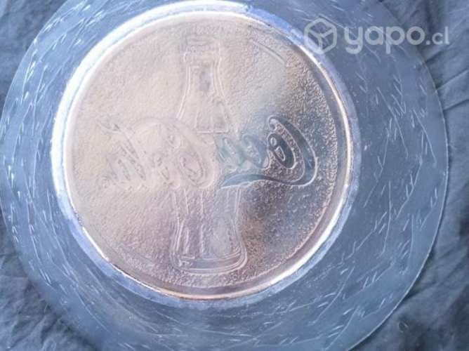 Coca Cola Bowl con botellas en relieve