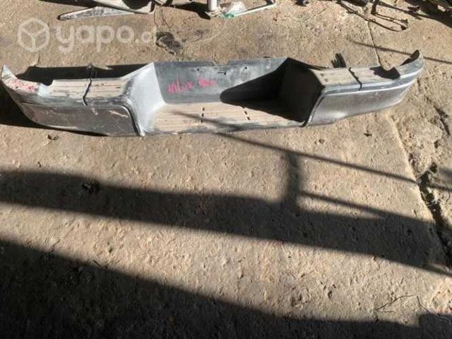 Parachoques Trasero Hilux Revo 2019