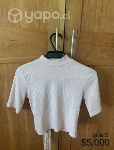 Ropa usada casi nueva