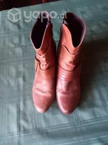 Botines Cafés