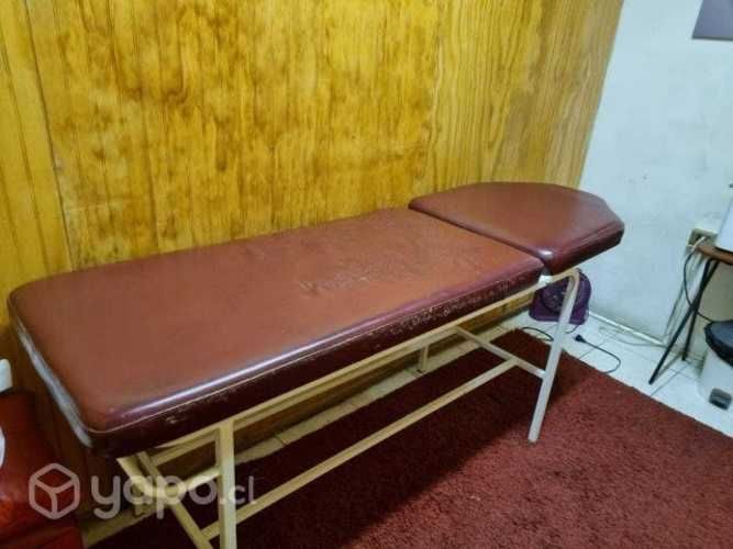 Camilla depilatoria con detalles