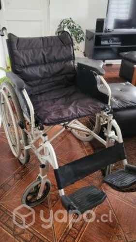 Silla de ruedas y colchon