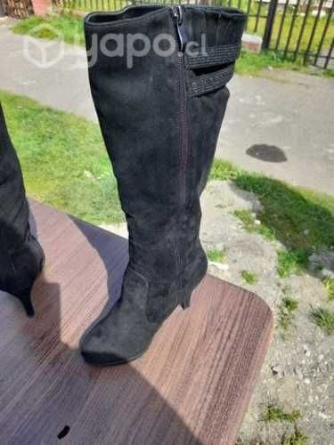 Botas negras
