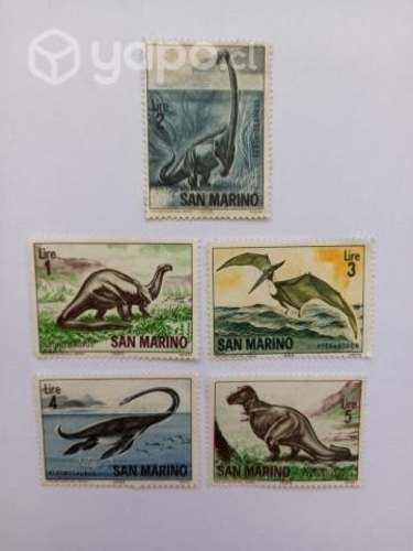 Lote 44.- Colección de 5 sellos de dinosaurios