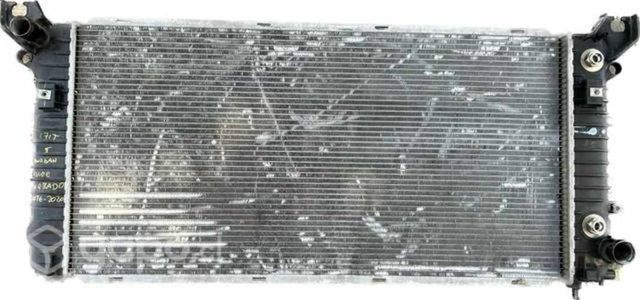 Radiador agua Chevrolet Suburban-silverado