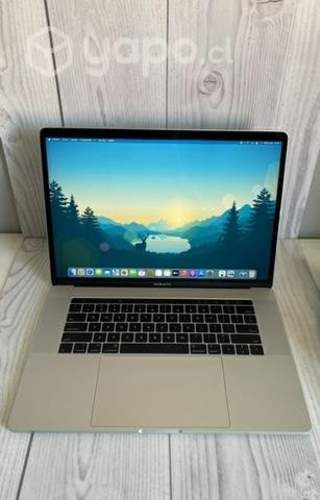 MacBook Pro 2017 i7 15'