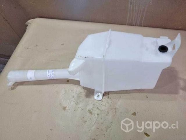 Deposito de limpiaparabrisas hyundai santa fe 2018