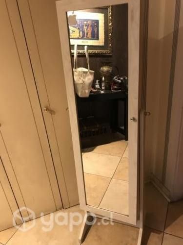 Espejo para joyas collares