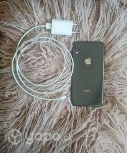 Iphone XR 64 GB, usado