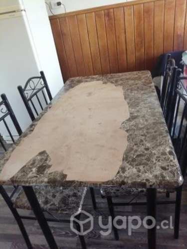 Mesa de 4 sillas
