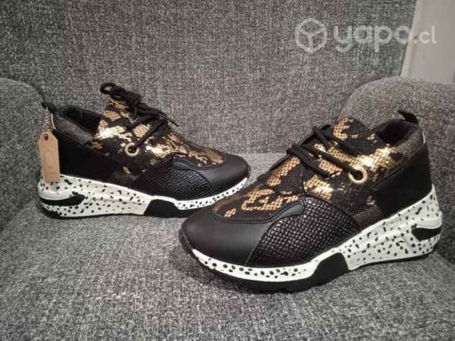 Zapatillas de dama con plataforma