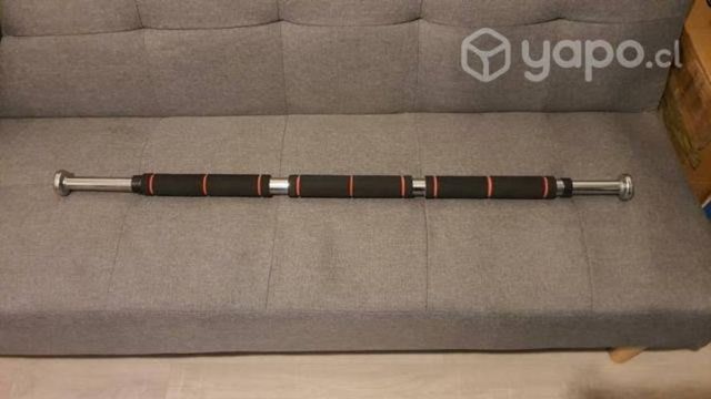 Barra de ejercicio para puerta ajustable