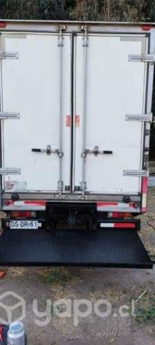 Camión Mitsubishi canter 5.7