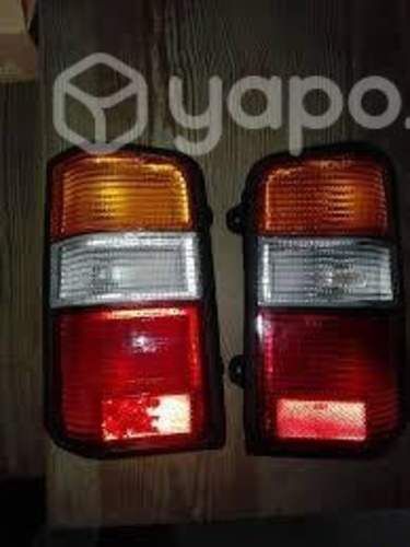 Farol trasero lh mitsubishi l300 2006
