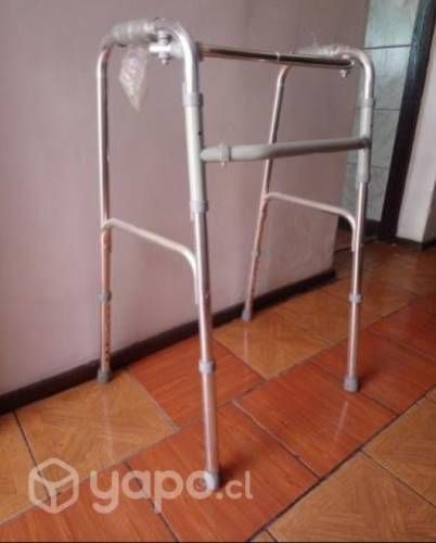 Andador ortopédico adulto