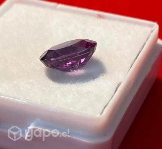 Piedra preciosa de alejandita "alexandrite"
