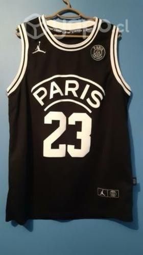 Polera de basketball (nueva)