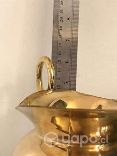 Lechero Jarra de Bronce