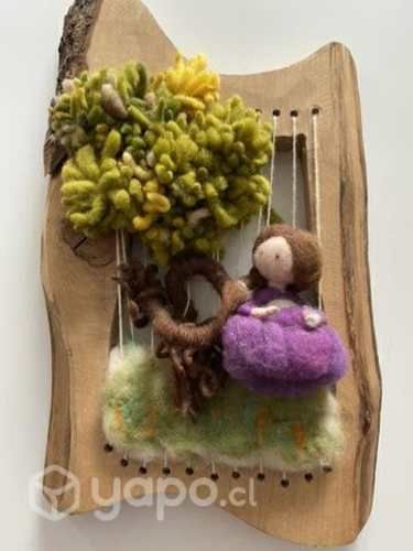 Cuadro decorativo madera y fieltro 35 centímetros