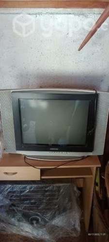 Televisores Samsung LCD 32" y TV 21" Samsung