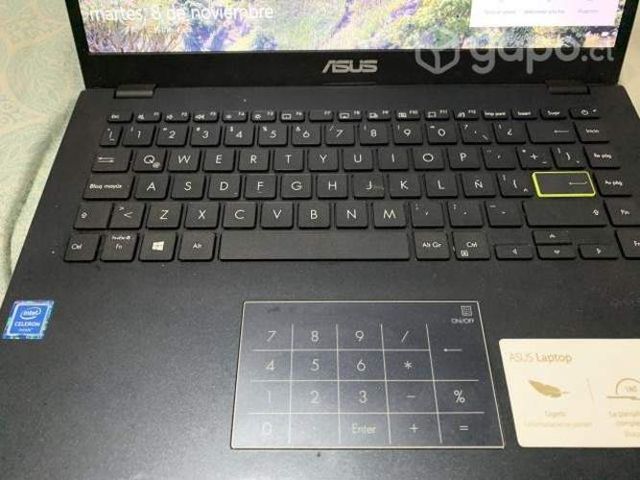 Laptop ASUS E410M