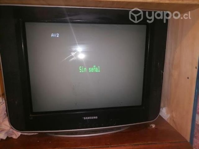 Tv y lavadora secadora