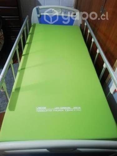 Cama clínica eléctrica