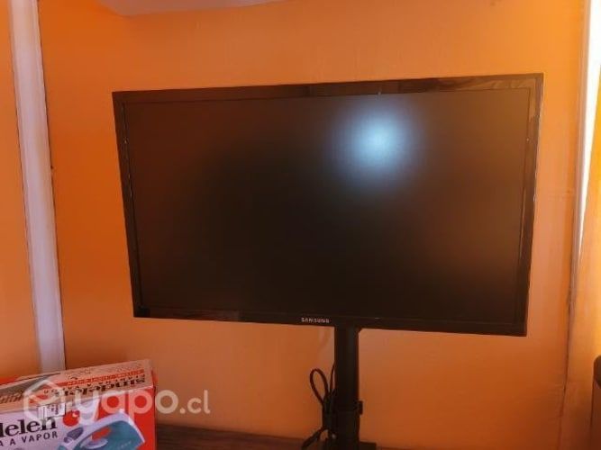 Monitor 22' samsung 60hz y soporte para mesa