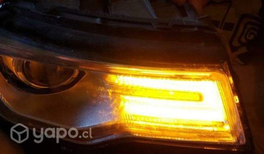 Optico derecho Grand Cherokee 2013 2016 led xenon