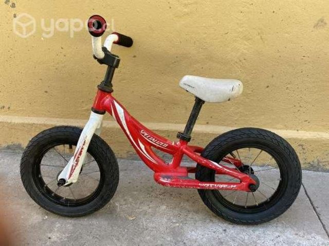 Specialized Hotwalk Aro 12