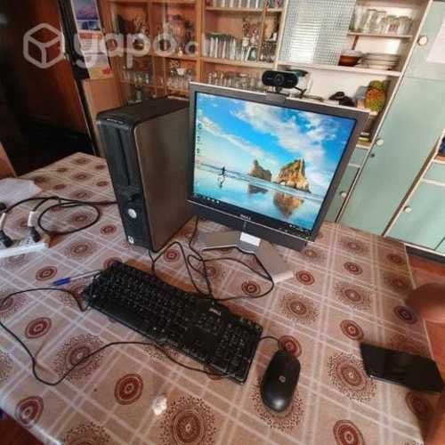 Computador marca DEEL