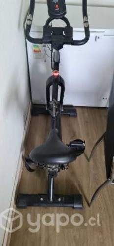 Bicicleta de spinning como nueva