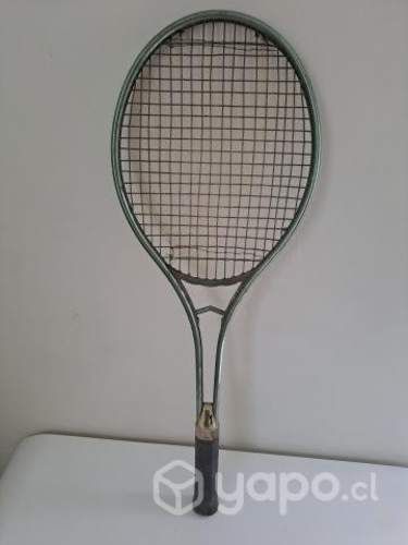 Raquetas antiguas (una slazenger)