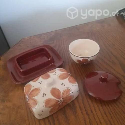 Antigua mantequillera y azucarero