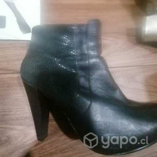 Botín cuero 37,5