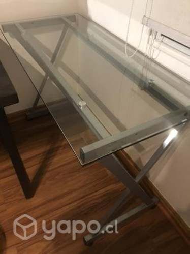 Escritorio de vidrio