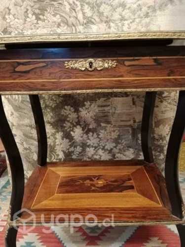 Costurero frances de marquetería aplique de bronce