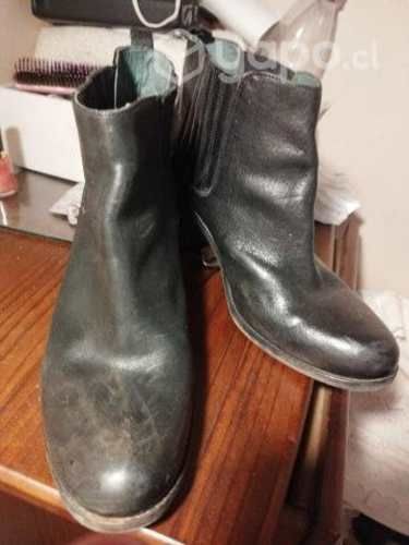 Zapatos botines casi nuevos