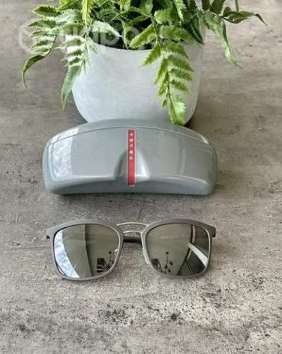 Anteojos de Sol Prada