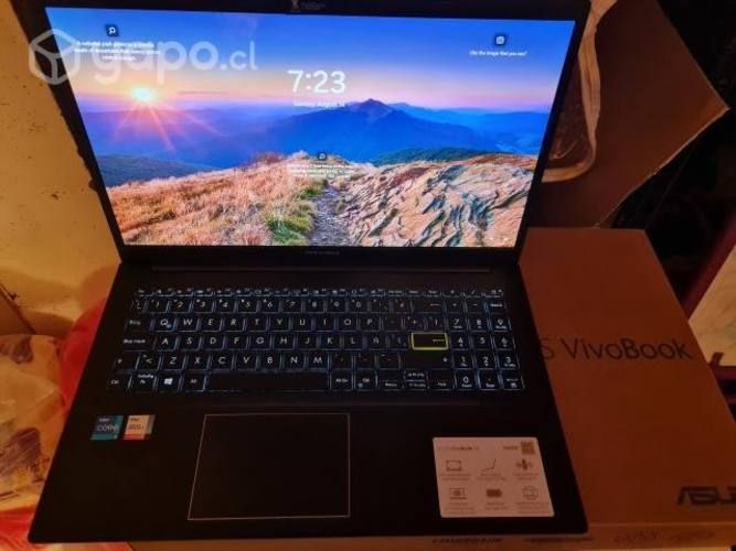 Asus vivobook semi nuevo
