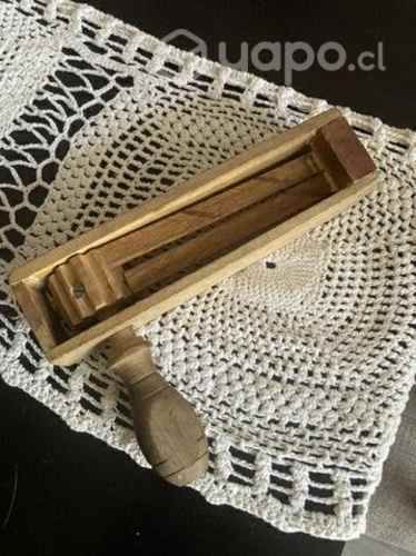 Matraca de madera