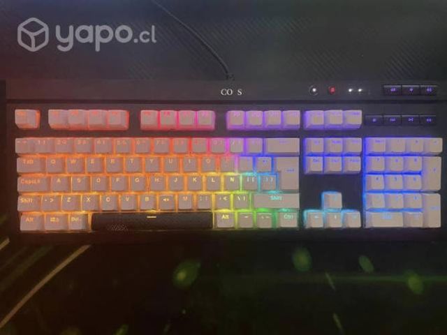 Teclado Mecanico Corsair K68RGB