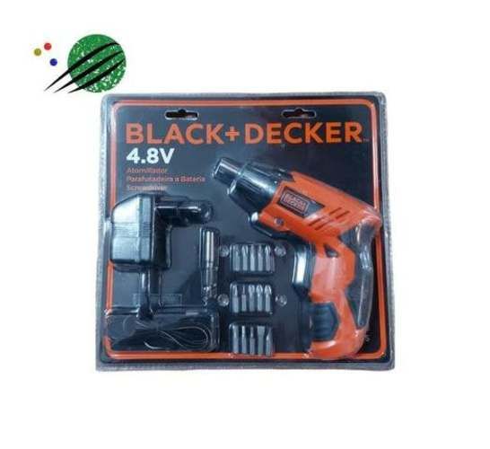 Destornillador inalambrico Black+Decker 4.8v