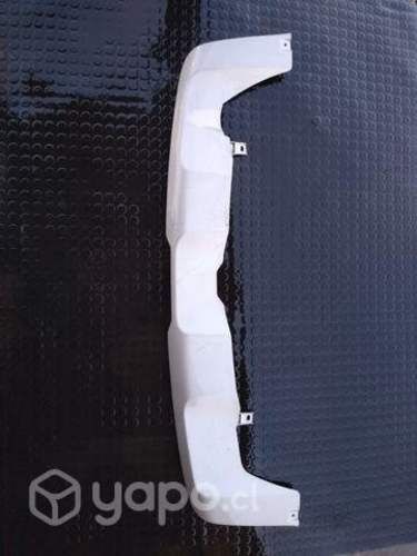 Moldura Suzuki Sx4 parachoque trasero conjunto