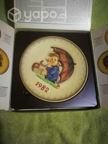 Platos de coleccion marca HUMMEL