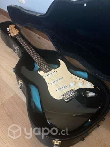 Guitarra Squier 20 aniversario ID core 20