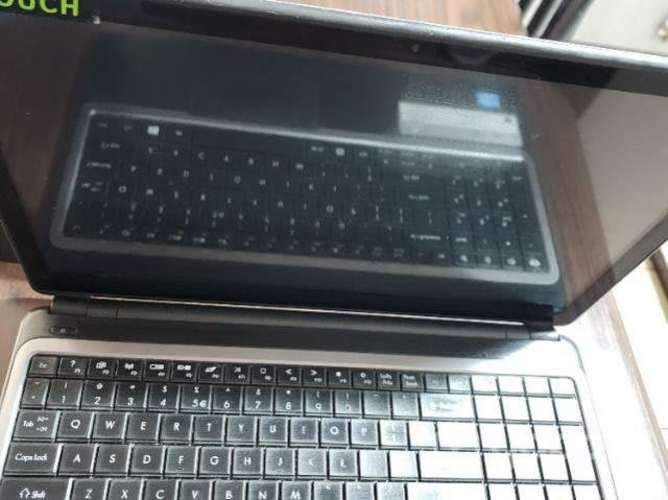 Laptop gateway touch I5, como nueva