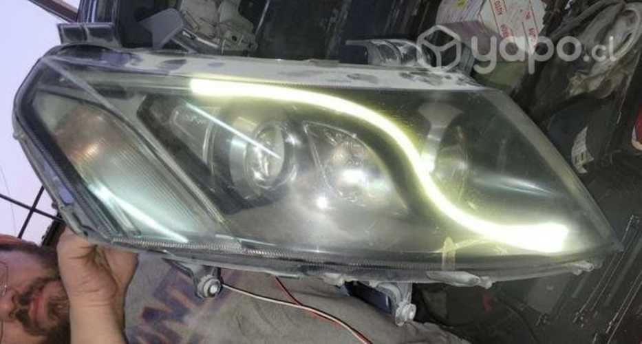 Optico derecho XUV  Led buen estado