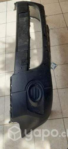 Parachoque Peugeot partner 2014