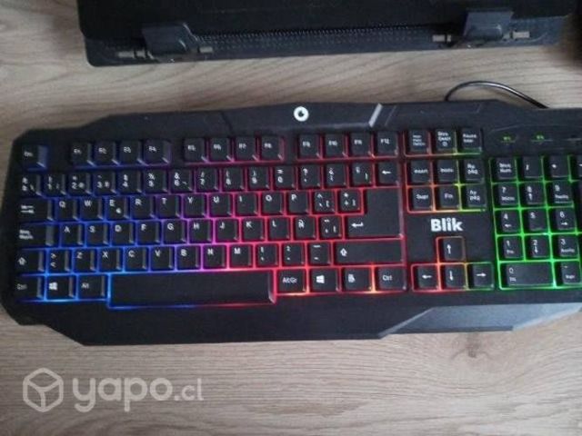 Teclado gamer con luces